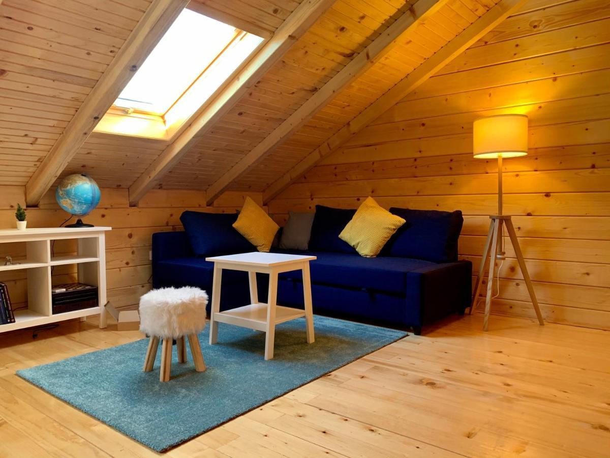 V'S Place - Wooden House With Heated Pool And Outdoor Sauna Otocac Luaran gambar