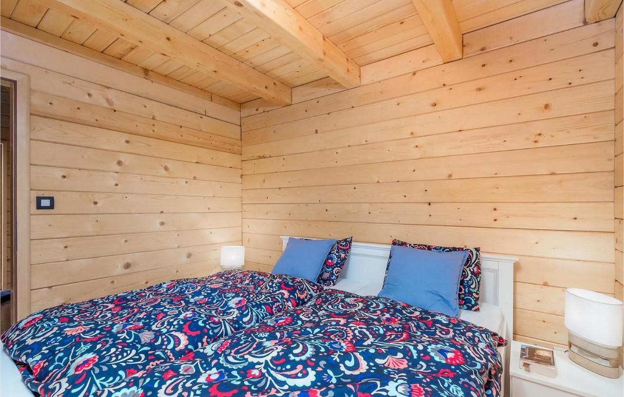 V'S Place - Wooden House With Heated Pool And Outdoor Sauna Otocac Luaran gambar