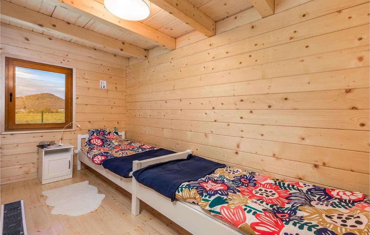 V'S Place - Wooden House With Heated Pool And Outdoor Sauna Otocac Luaran gambar
